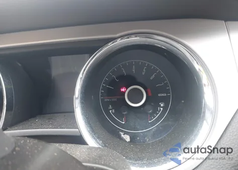 2014 Ford Mustang V6 Premium from USA, damaged, VIN 1ZVBP8EM8E5324321